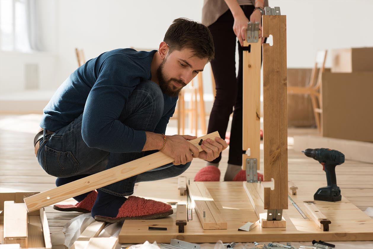 Evaluate your needs and budget for house renovation. Evaluate your needs and budget for house renovation.
